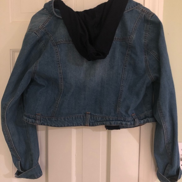Jean jacket with hood - Picture 3 of 3